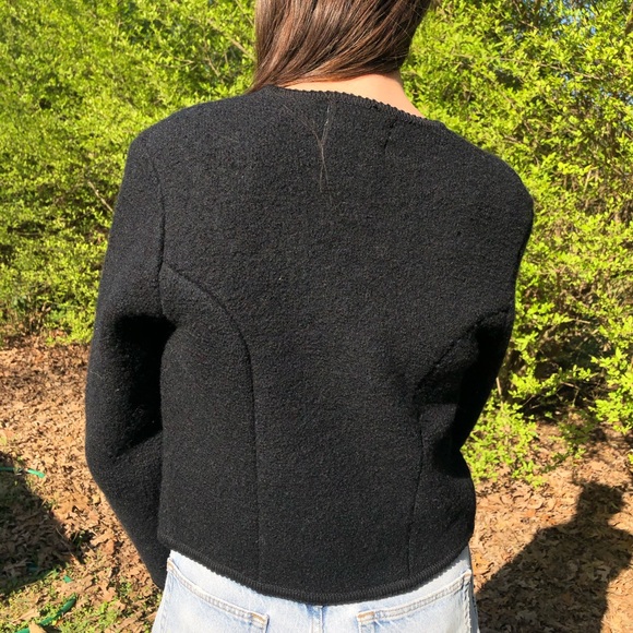 Cropped Button down Black Sweater - Picture 2 of 6